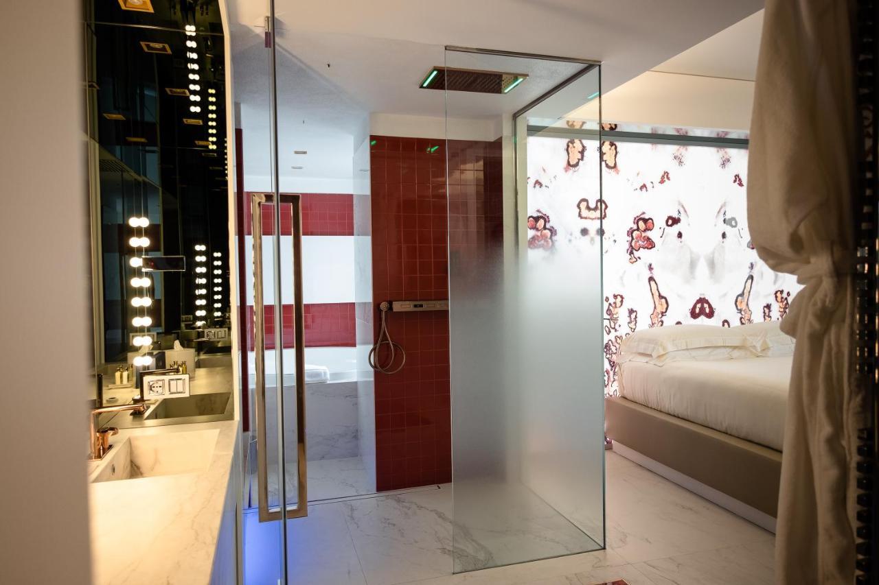 Ghibli Hotel Чивитанова-Марке Экстерьер фото